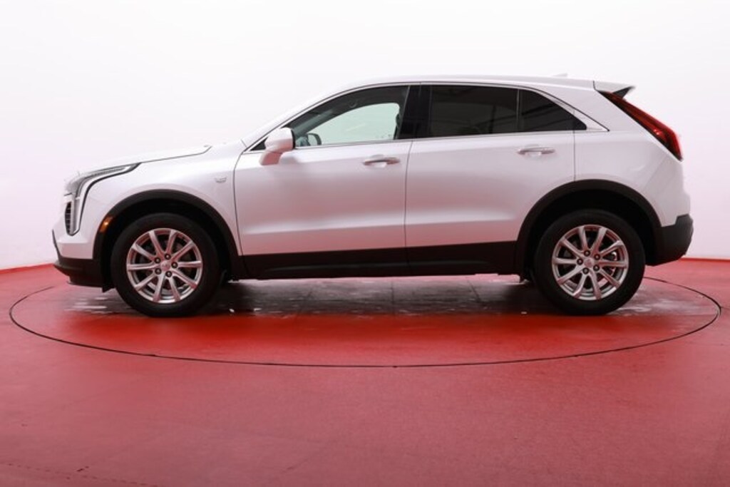 Used 2022 Cadillac XT4 Luxury SUV