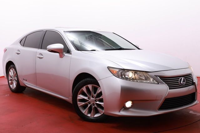 2014 Lexus ES 350 300h's photo
