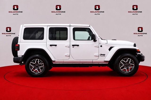 2025 Jeep Wrangler 4-Door Sahara - Photo 6