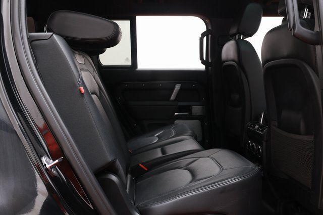2024 Land Rover Defender X-Dynamic SE - Photo 14