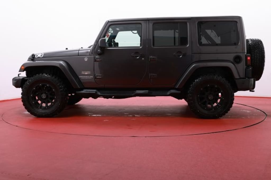 Used 2014 Jeep Wrangler Unlimited Sahara SUV