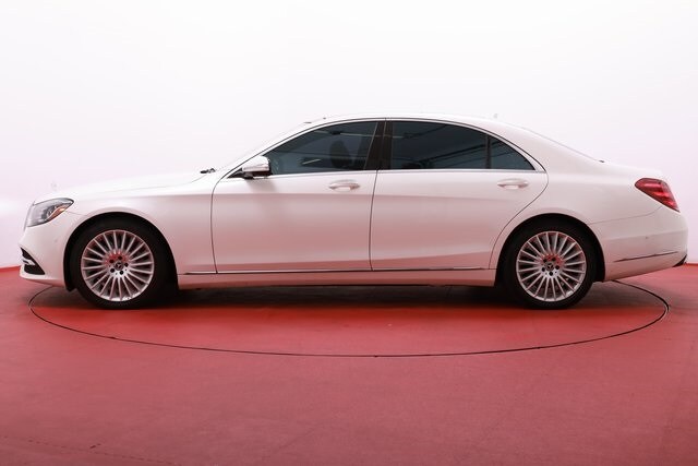 2020 Mercedes Benz S 560 photo 2
