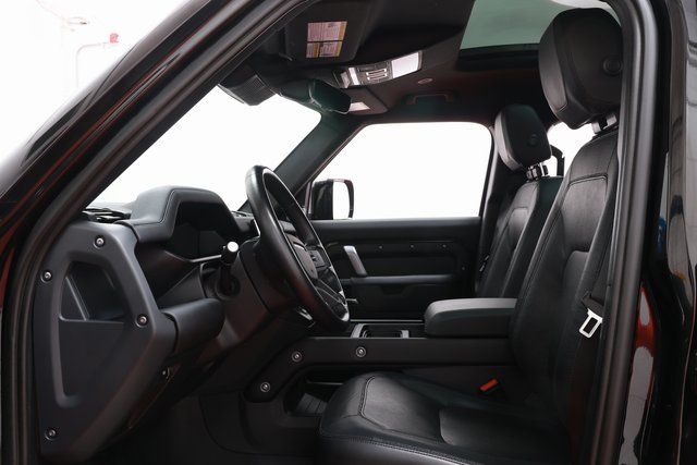 2024 Land Rover Defender X-Dynamic SE - Photo 9