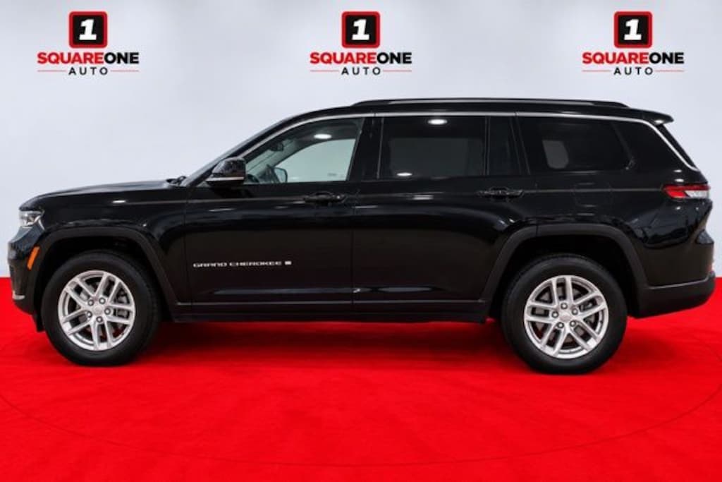 Used 2023 Jeep Grand Cherokee L Laredo SUV