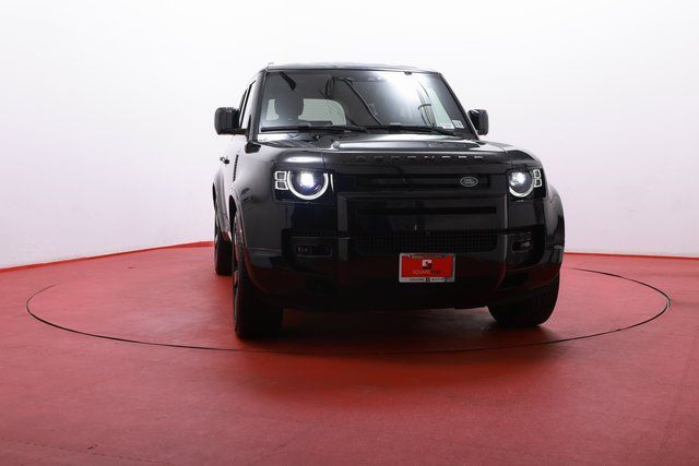 2024 Land Rover Defender X-Dynamic SE - Photo 7