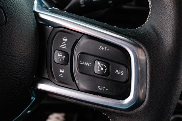 2025 Jeep Wrangler 4-Door Sahara - Photo 42