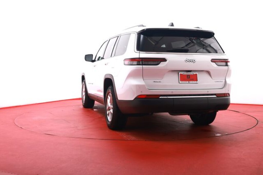 Used 2023 Jeep Grand Cherokee L Laredo SUV