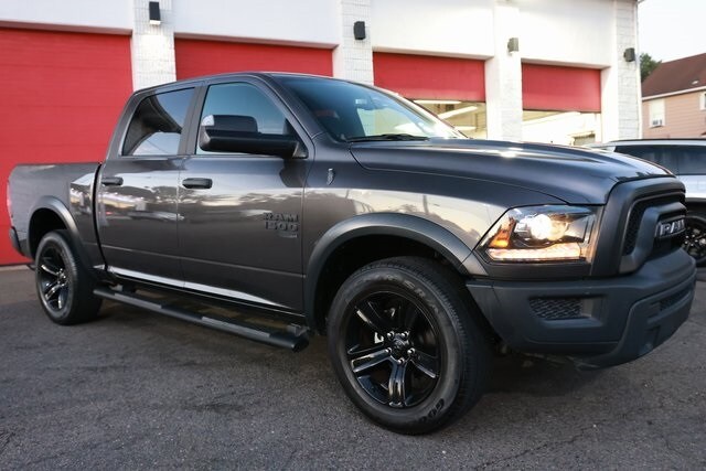 2023 Ram 1500 Classic Warlock photo 3