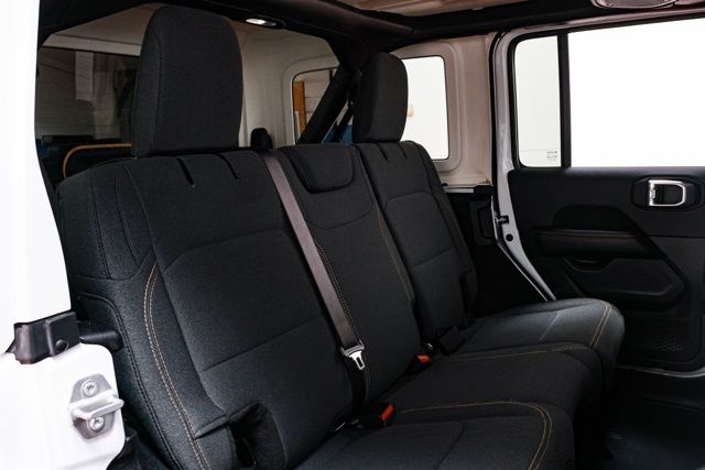 2025 Jeep Wrangler 4-Door Sahara - Photo 14