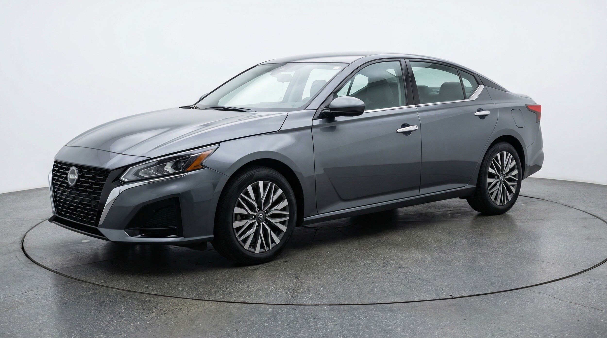 Thumbnail: 2025 Nissan Altima - 3