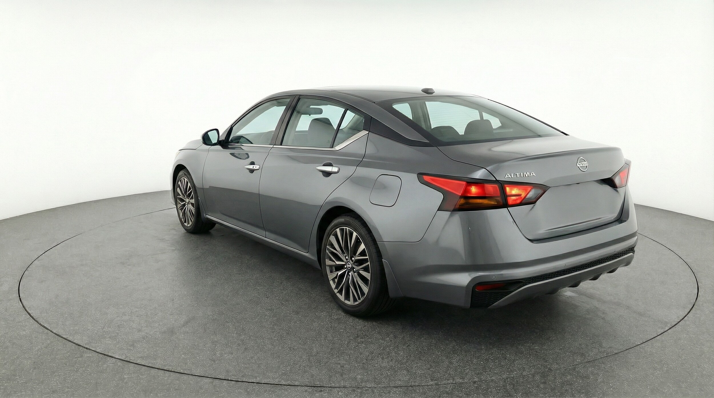 Thumbnail: 2025 Nissan Altima - 5