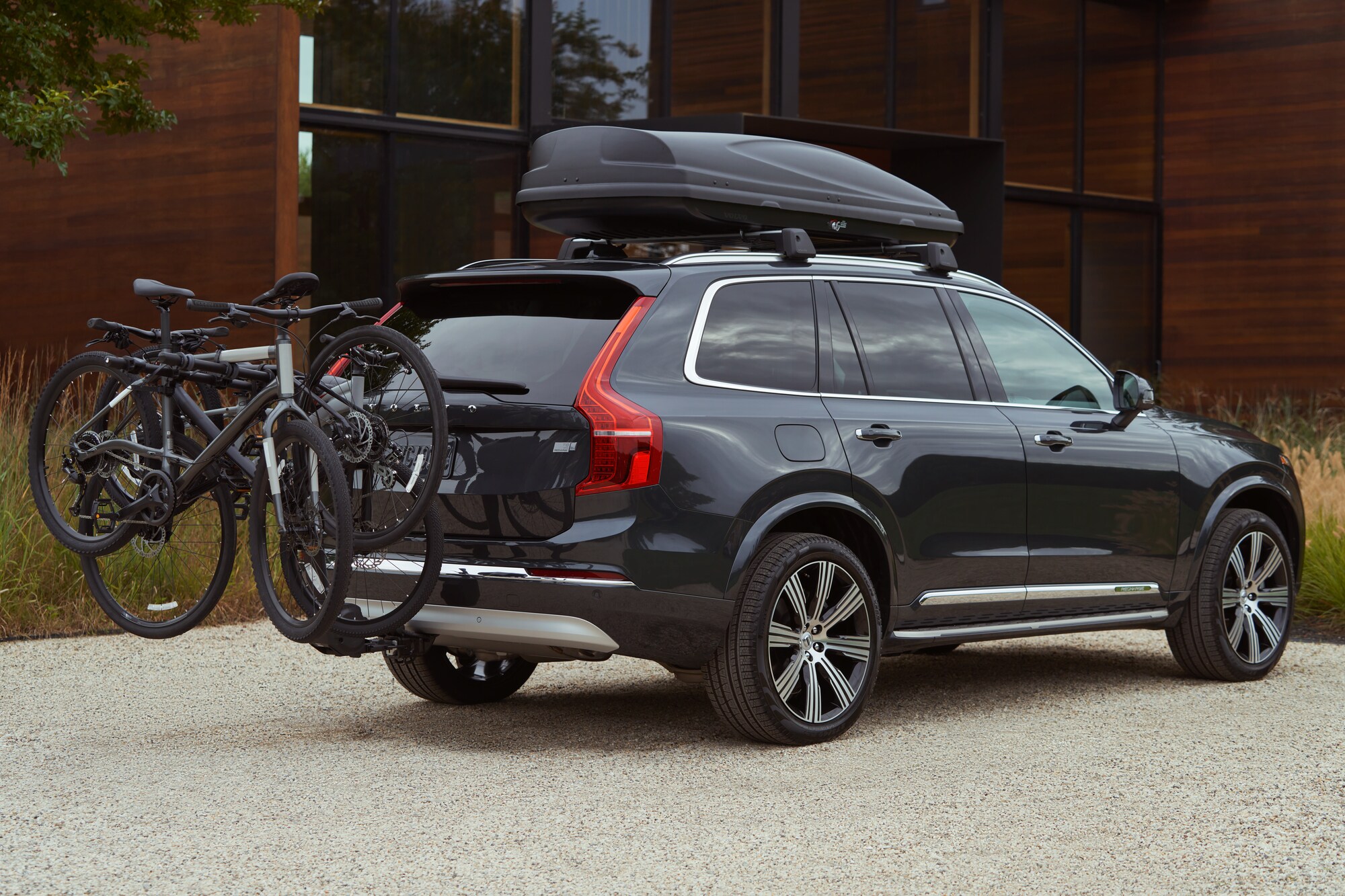 cargo box and bike carrier.jpg