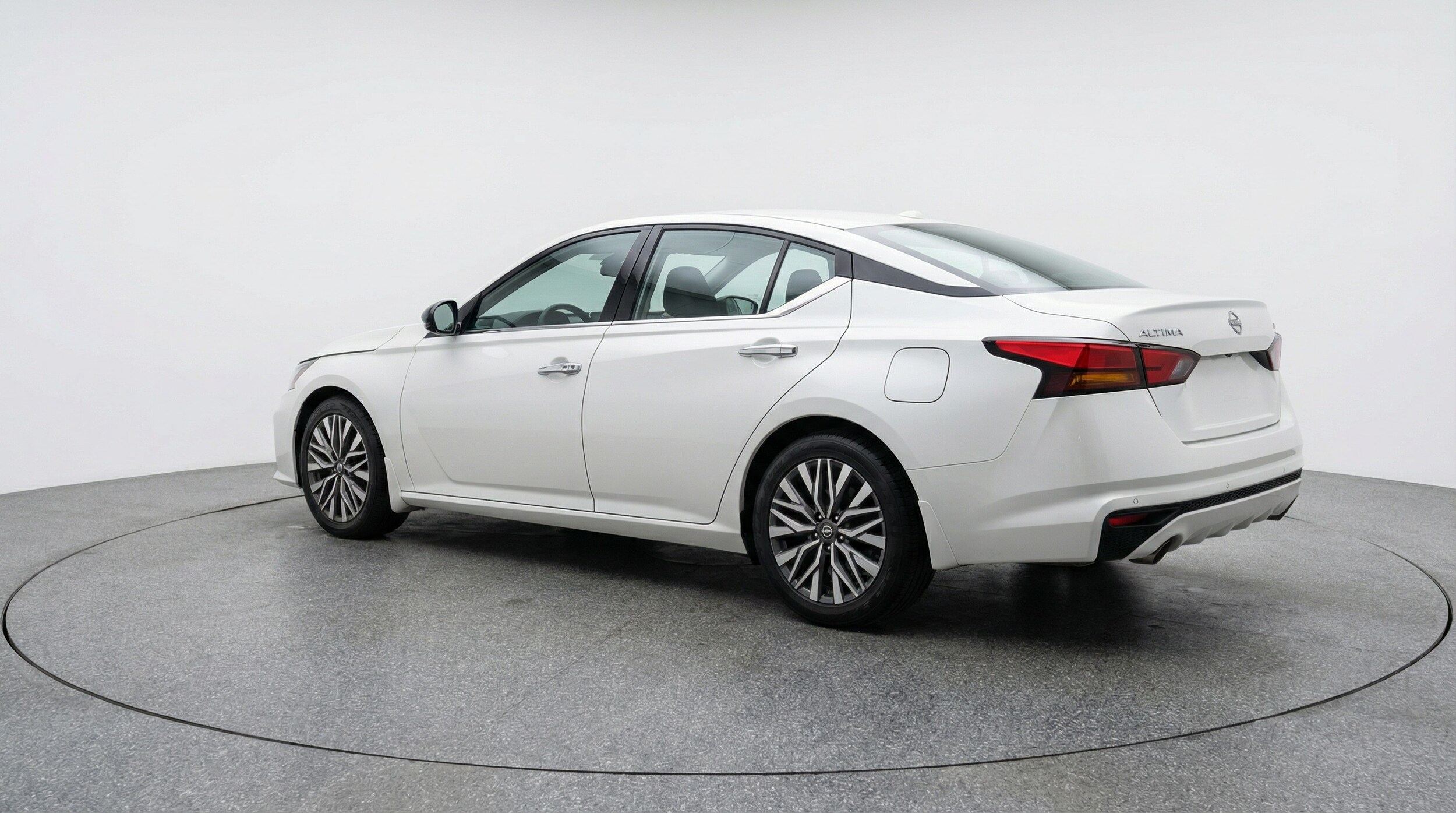 Thumbnail: 2025 Nissan Altima - 5