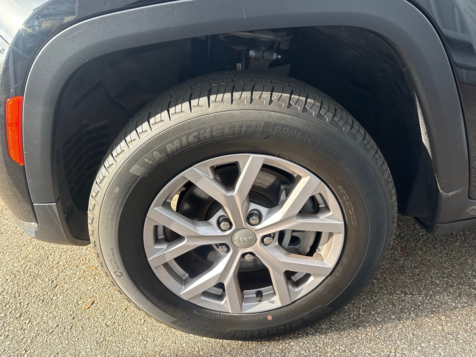 2022 Jeep Grand Cherokee Limited photo 2