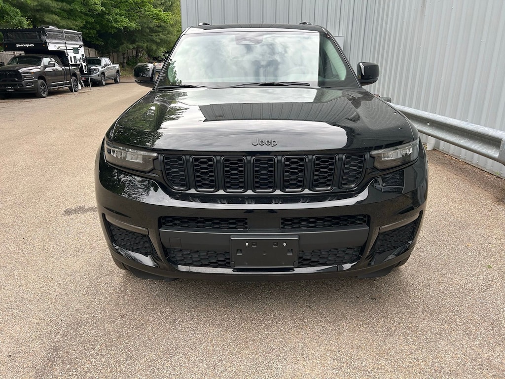 Used 2023 Jeep Grand Cherokee L Limited SUV