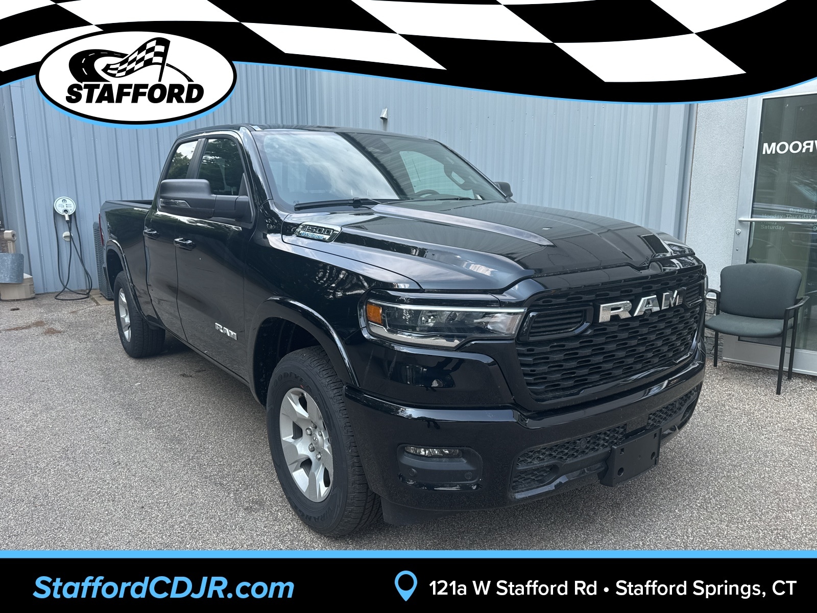 2025 Diamond Black Crystal Pearlcoat Ram 1500 BIG HORN QUAD CAB 4X4 6'4 BOX Truck