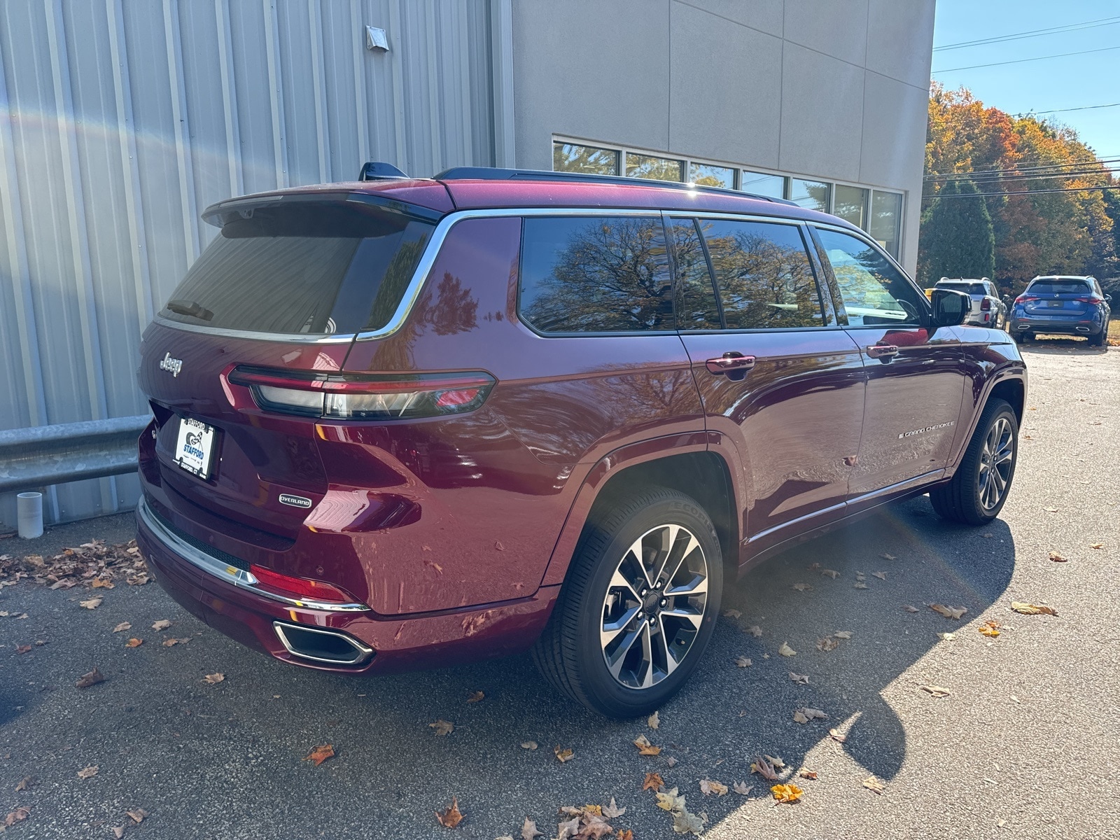 2025 Velvet Red Pearlcoat Jeep Grand Cherokee L OVERLAND 4X4 4X4 SUV