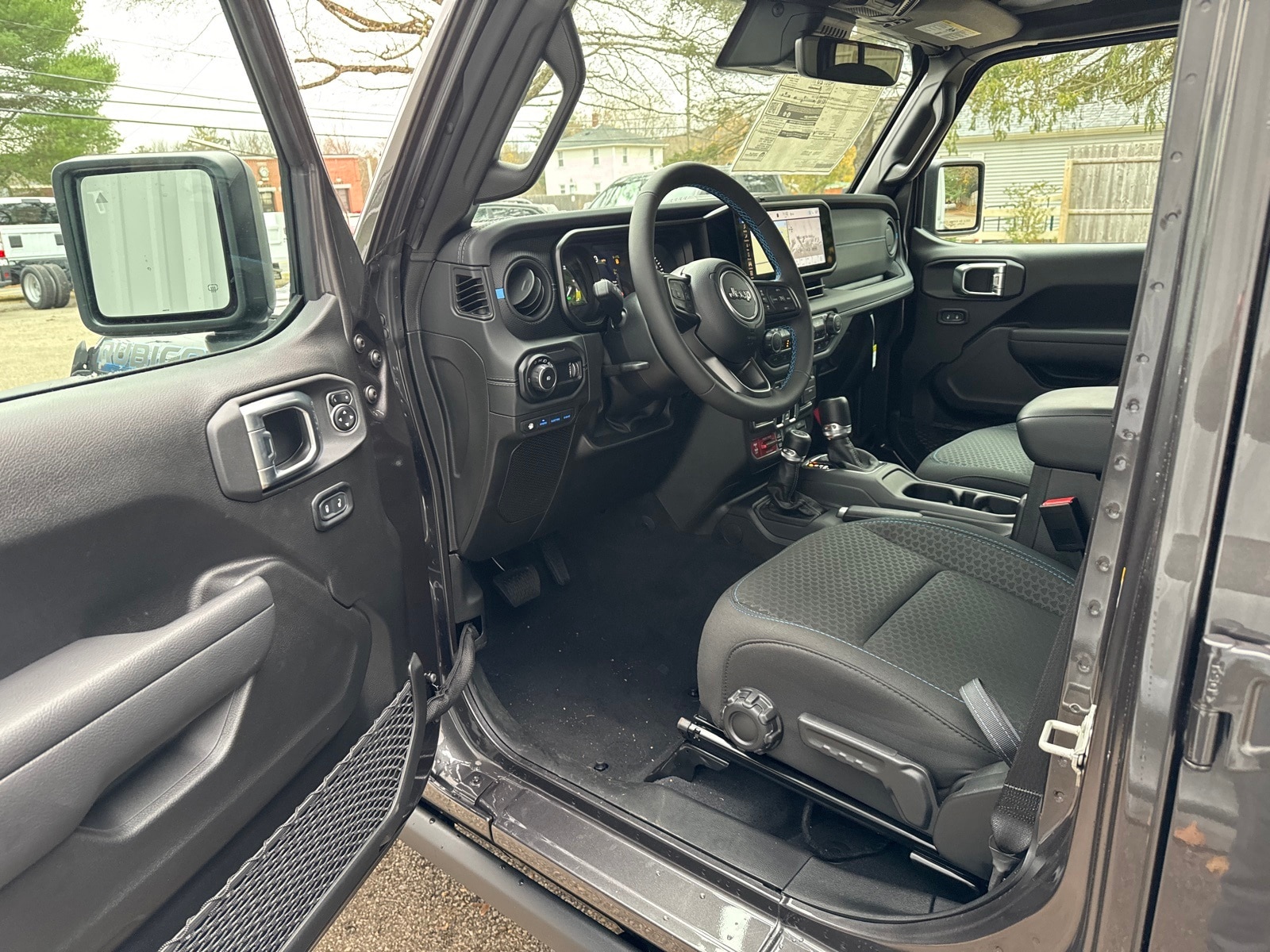 2024 Granite Crystal Jeep Wrangler 4xe 4-DOOR RUBICON 4X4 SUV