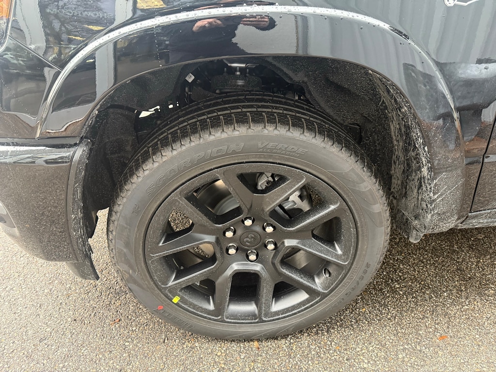 New 2026 Ram 1500 LARAMIE CREW CAB 4X4 5'7 BOX Pickup