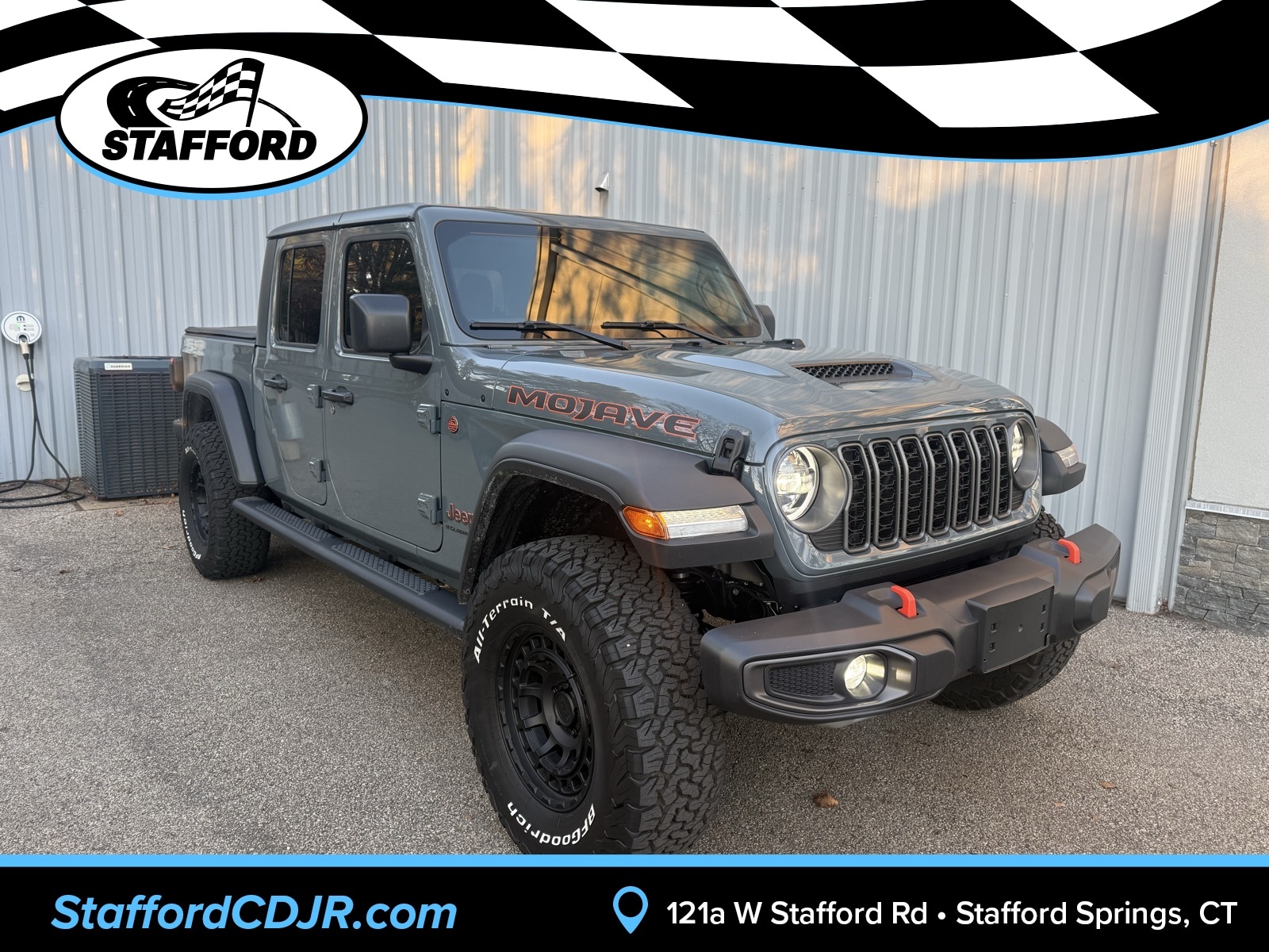 2025 Jeep Gladiator Mojave's photo