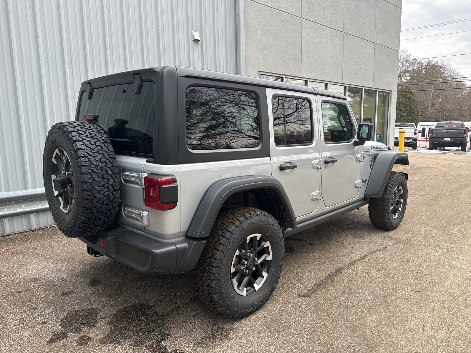 2024 Silver Zynith Jeep Wrangler 4xe 4-DOOR RUBICON 4X4 SUV
