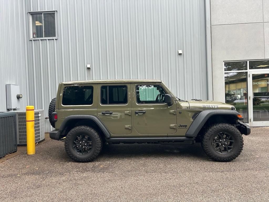New 2026 Jeep Wrangler 4-DOOR WILLYS Sport Utility