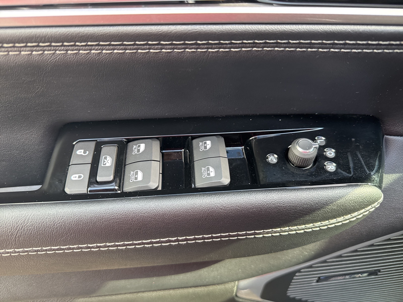 2025 River Rock Jeep Wagoneer CARBIDE 4X4 4X4 SUV