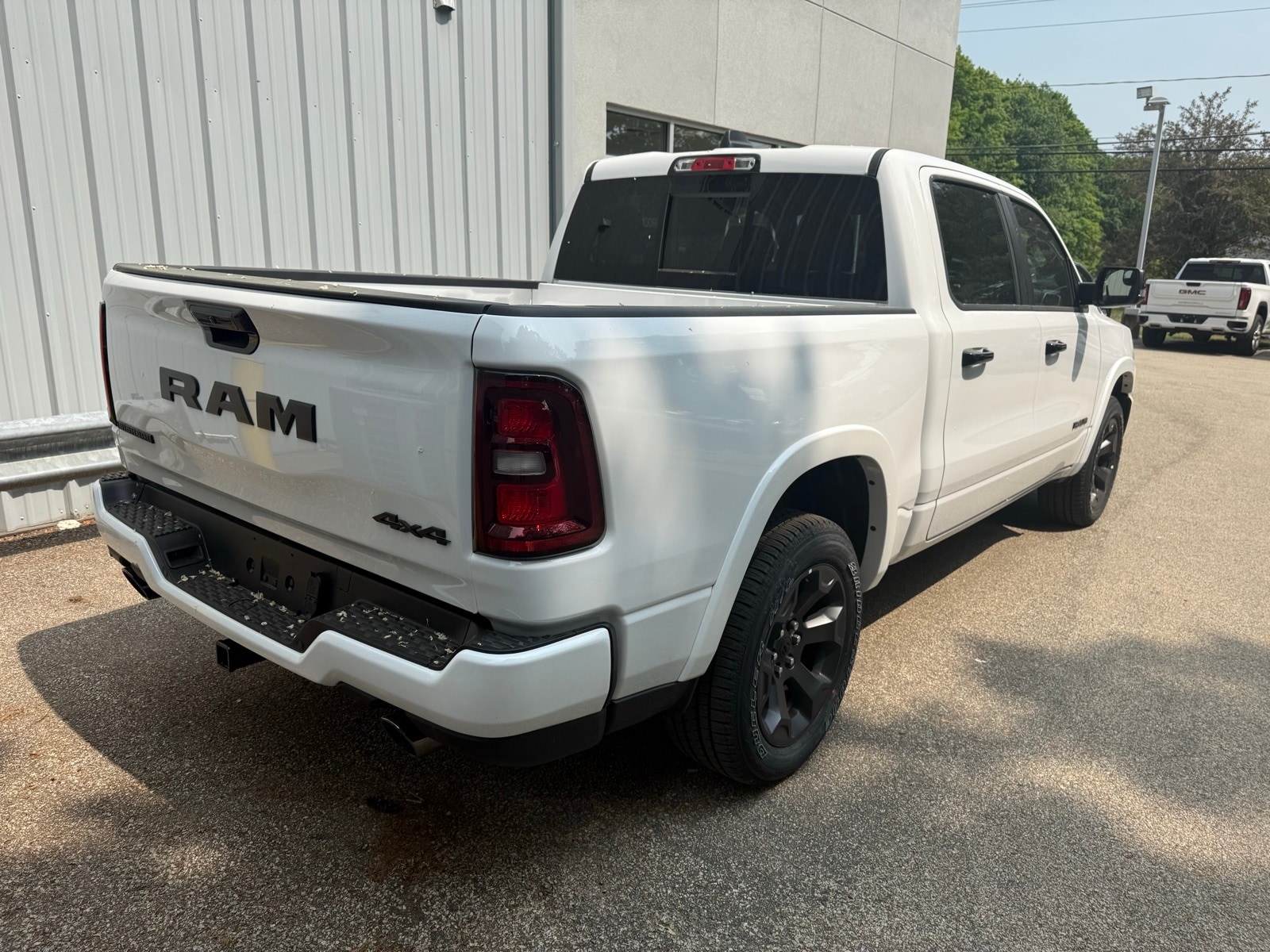 2025 Bright White Ram 1500 BIG HORN CREW CAB 4X4 5'7 BOX 4X4 Truck