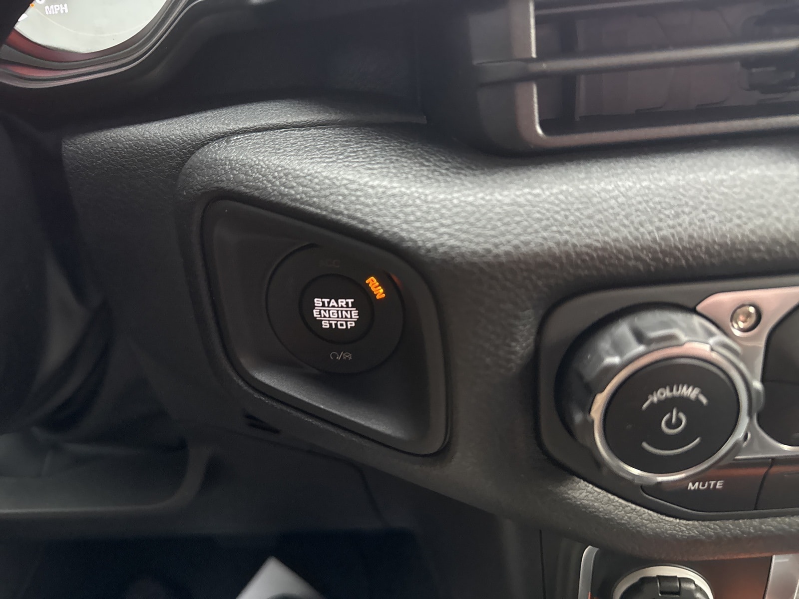 2025 41 Jeep Wrangler 2-DOOR SPORT 4X4 SUV