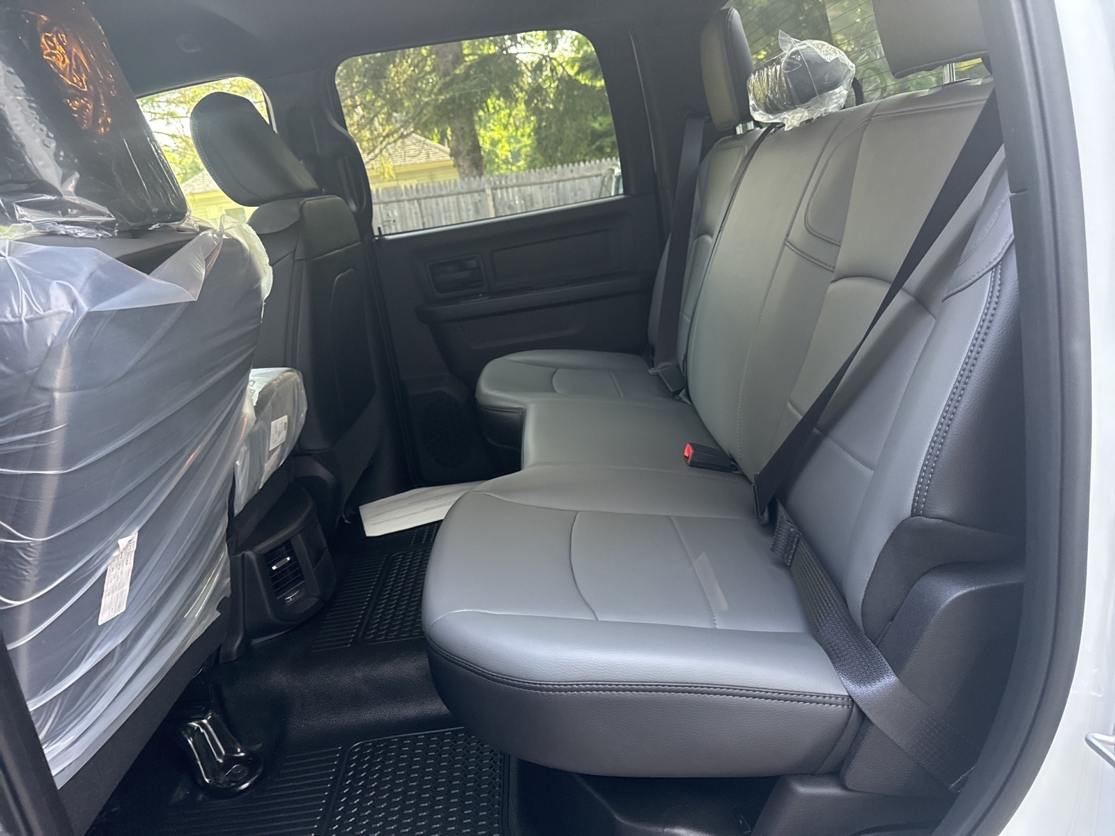 2025 Bright White Ram 2500 TRADESMAN CREW CAB 4X4 6'4 BOX 4X4 Truck