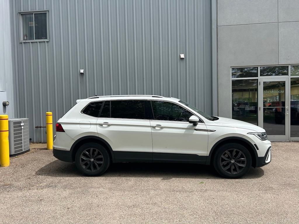 Used 2022 Volkswagen Tiguan 2.0T SE SUV
