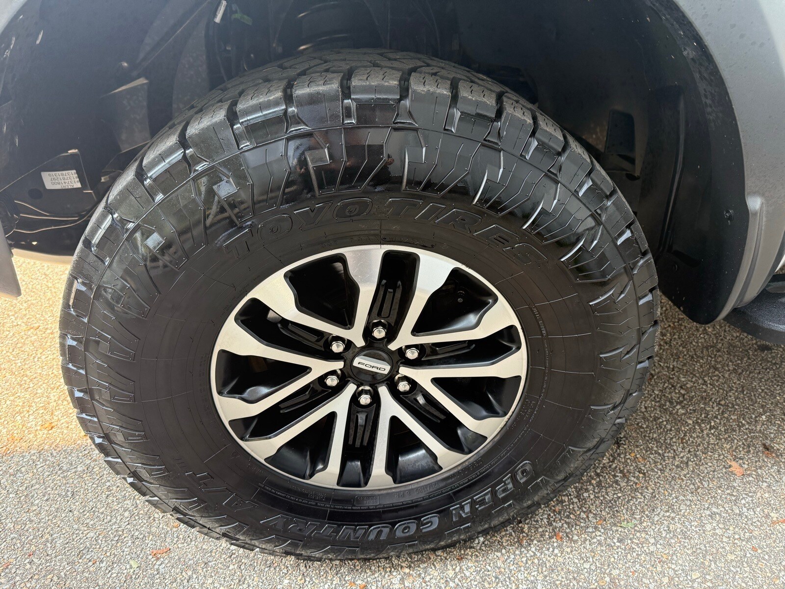 2019 Ford F-150 Raptor photo 4