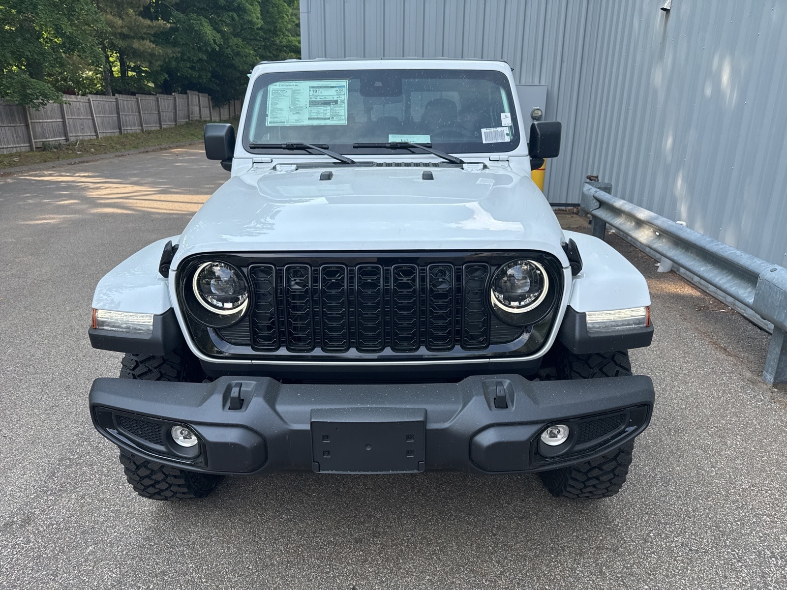 2025 Bright White Jeep Gladiator WILLYS 4X4 4X4 Truck