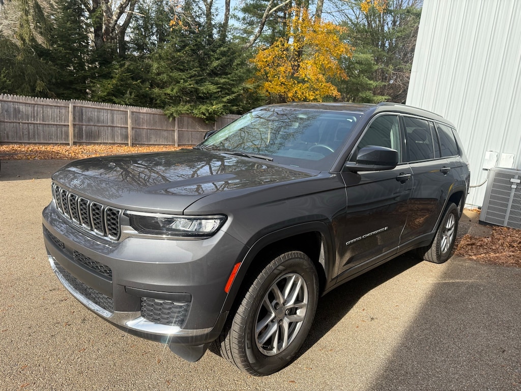 Used 2022 Jeep Grand Cherokee L Laredo SUV