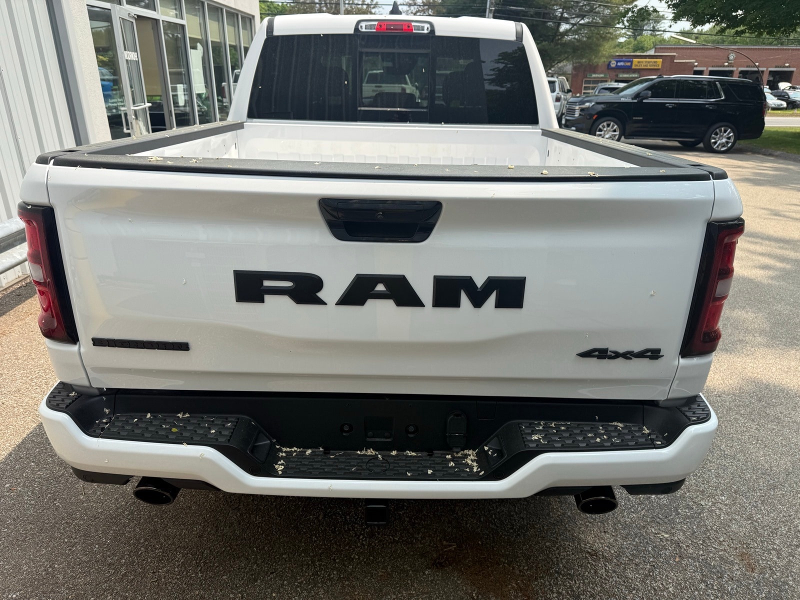 2025 Bright White Ram 1500 BIG HORN CREW CAB 4X4 5'7 BOX 4X4 Truck