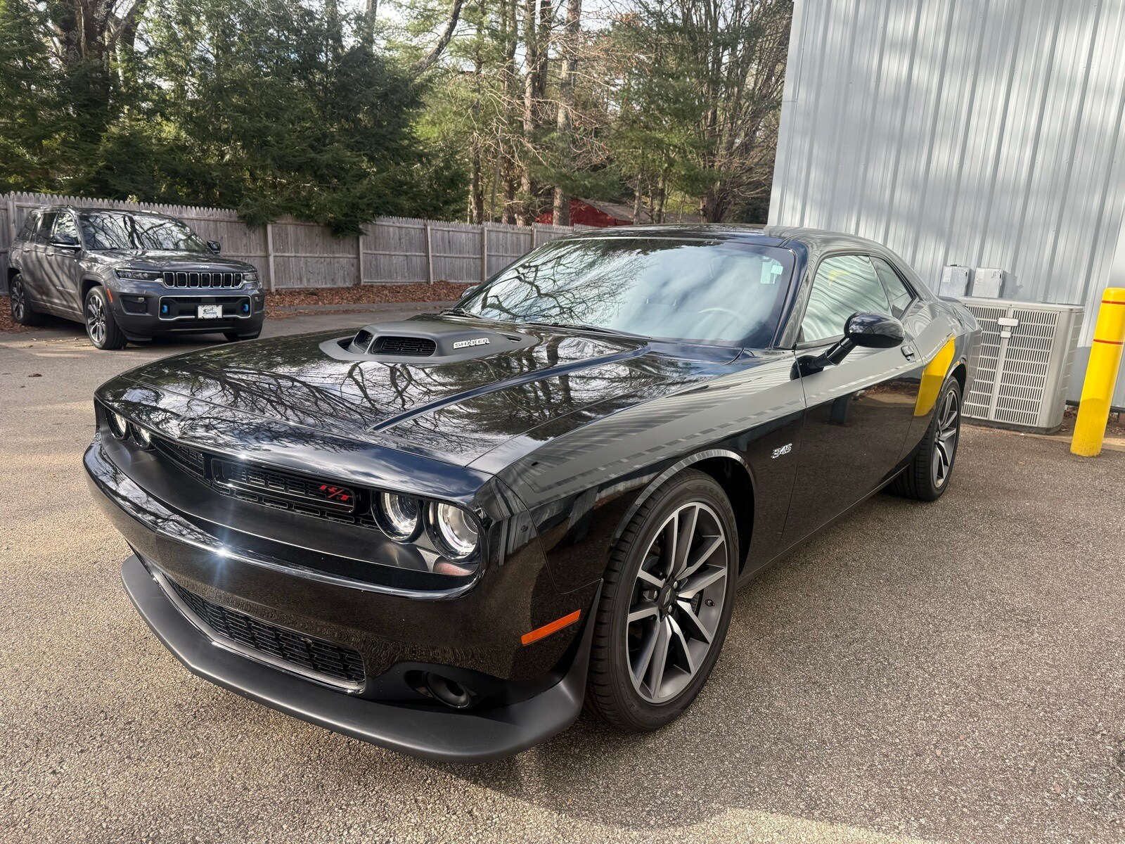 2023 Dodge Challenger R/T photo 3