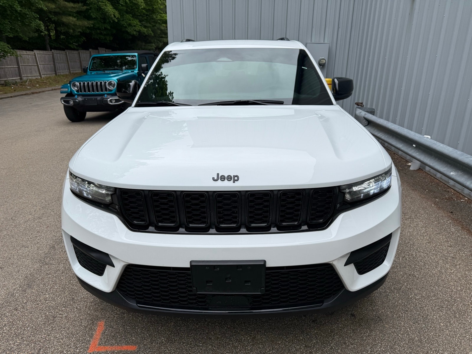 Used 2023 Jeep Grand Cherokee Altitude with VIN 1C4RJHAG9P8704482 for sale in Stafford, CT