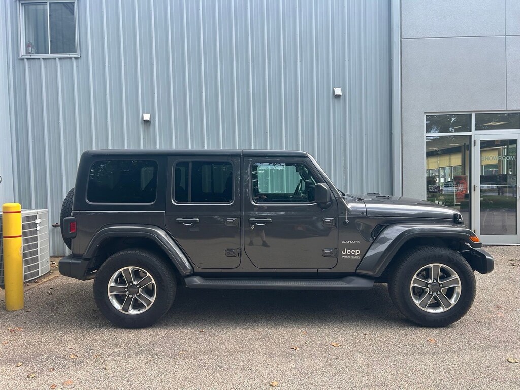 Used 2022 Jeep Wrangler Unlimited Sahara SUV