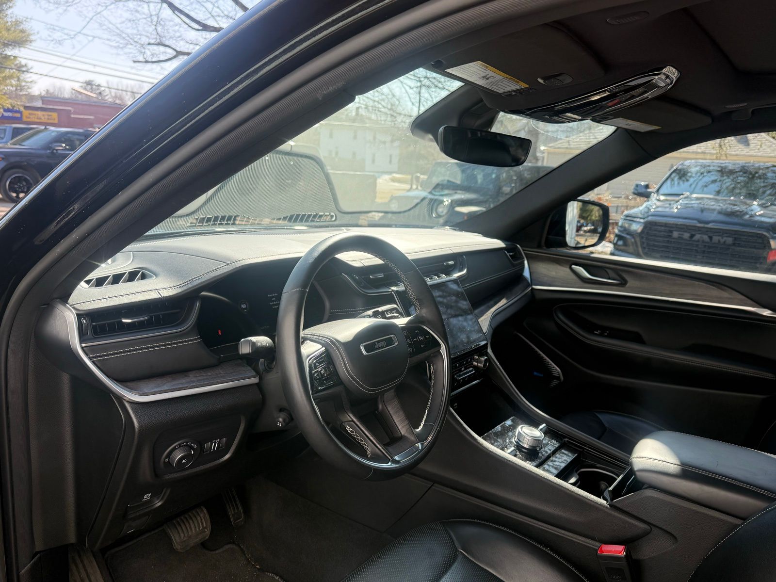 2022 Jeep Grand Cherokee Overland - Photo 8