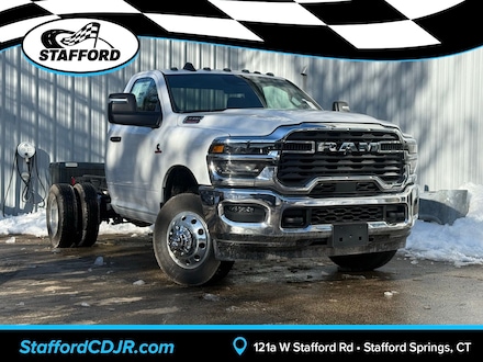 2026 Ram 3500 Chassis Cab TRADESMAN  REGULAR  4X4 60' CA Pickup