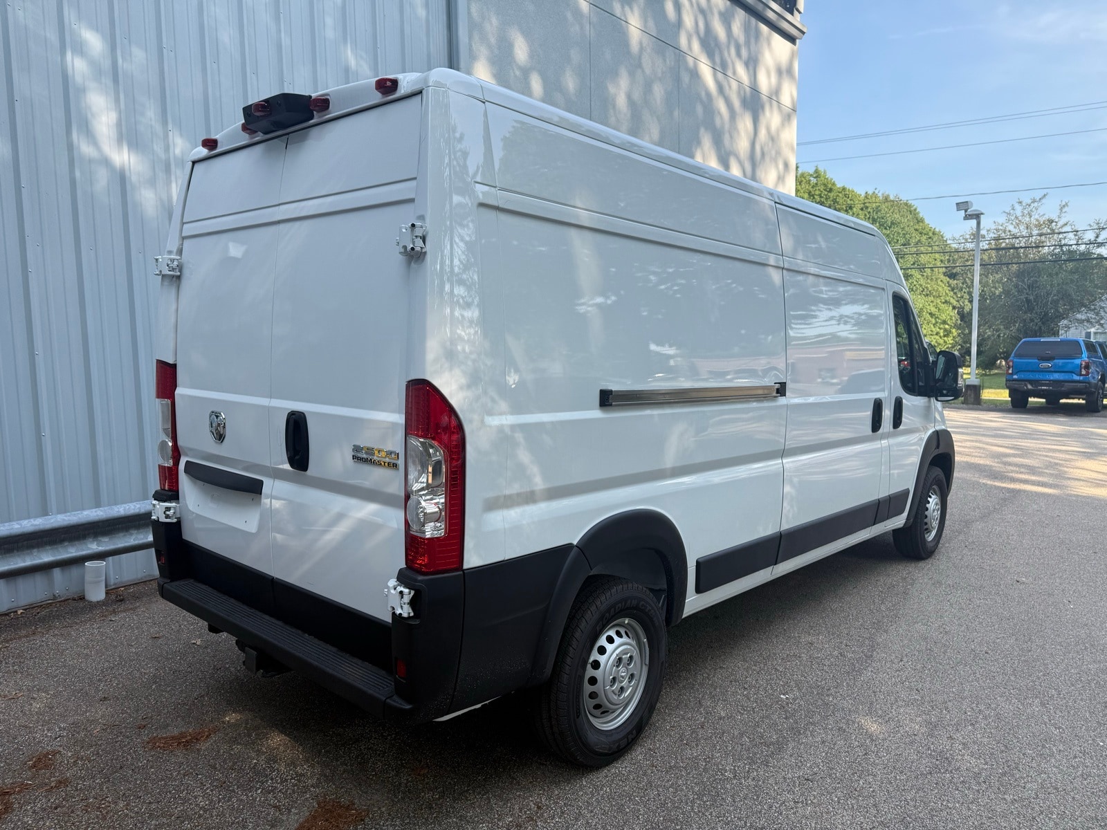 2025 Bright White Ram ProMaster Cargo Van PROMASTER 2500 TRADESMAN CARGO VAN HIGH ROOF 159' FWD Van