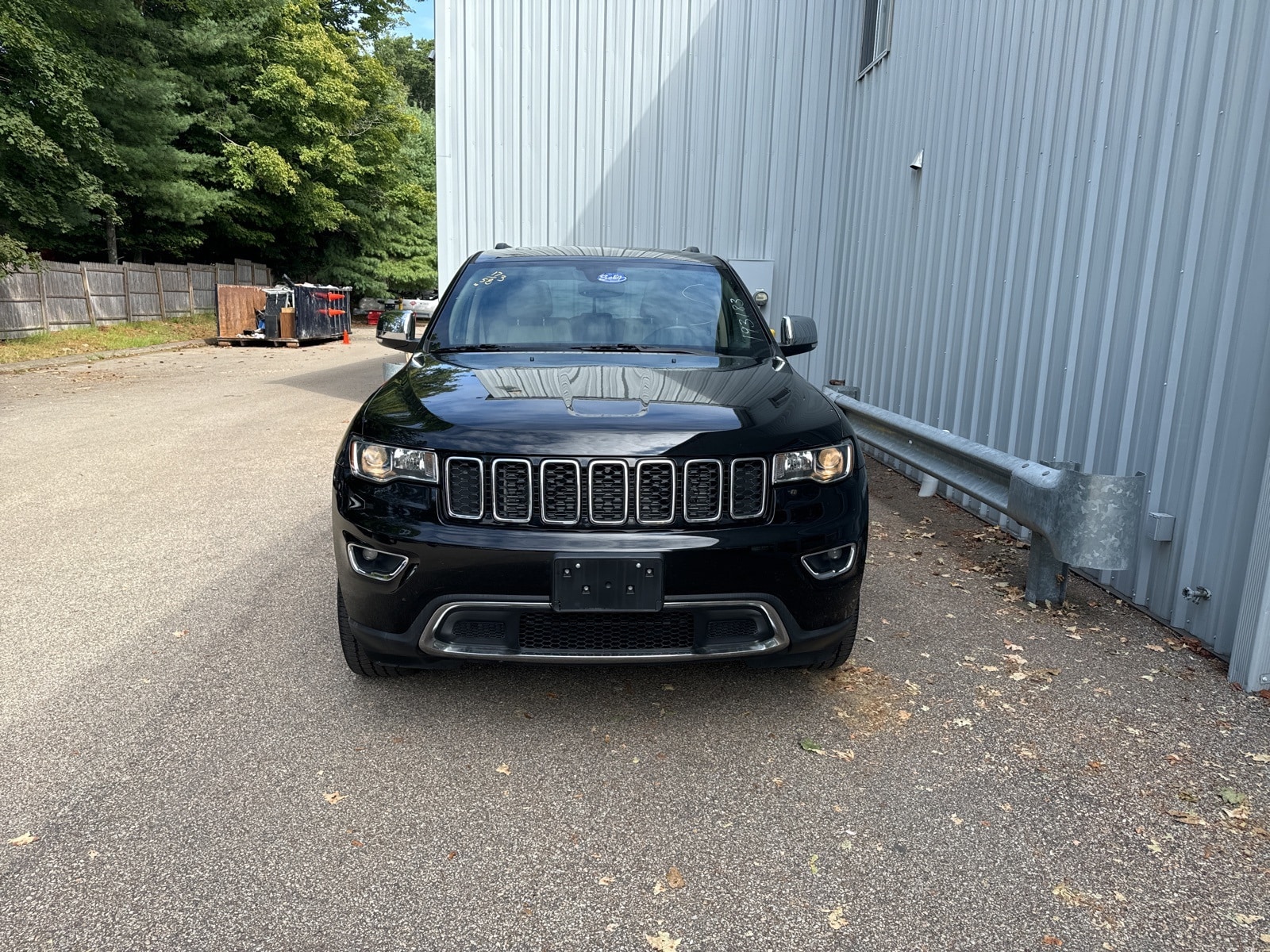 Used 2017 Jeep Grand Cherokee Limited with VIN 1C4RJFBGXHC627560 for sale in Stafford, CT