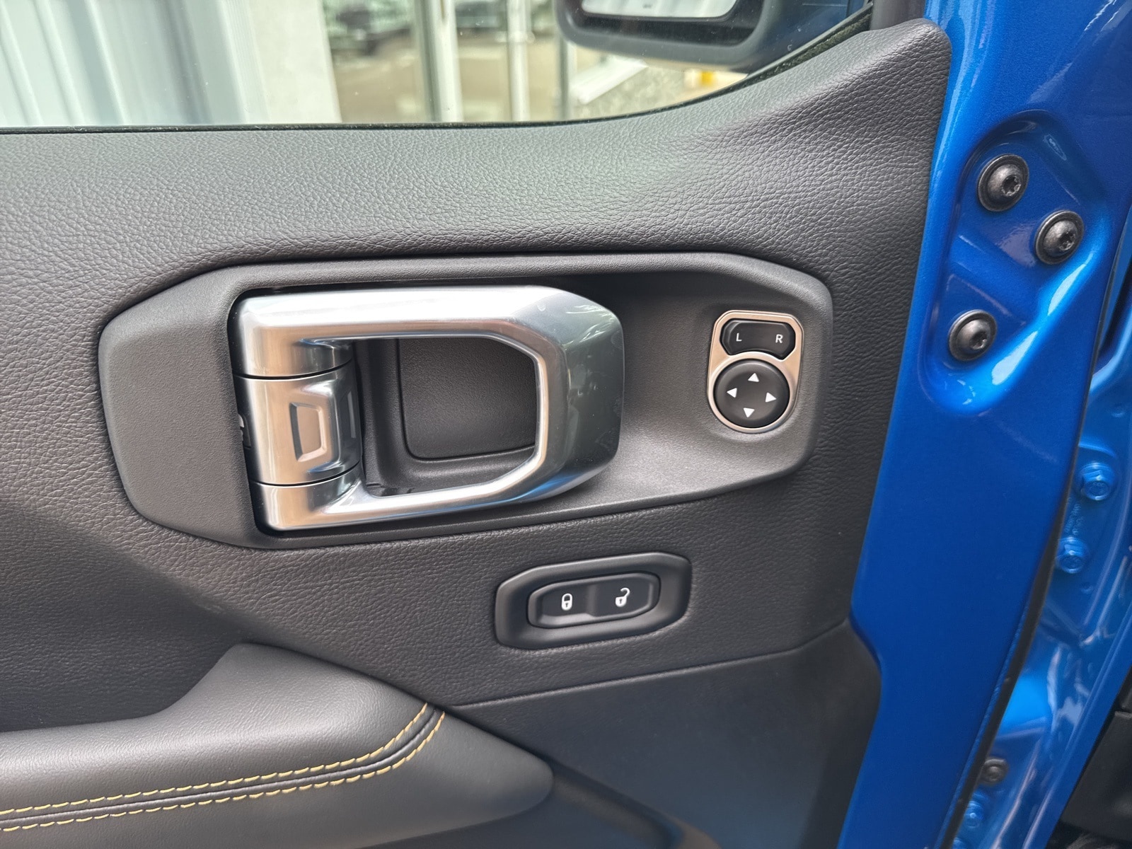 2025 Hydro Blue Pearlcoat Jeep Wrangler 4-DOOR SAHARA 4X4 SUV
