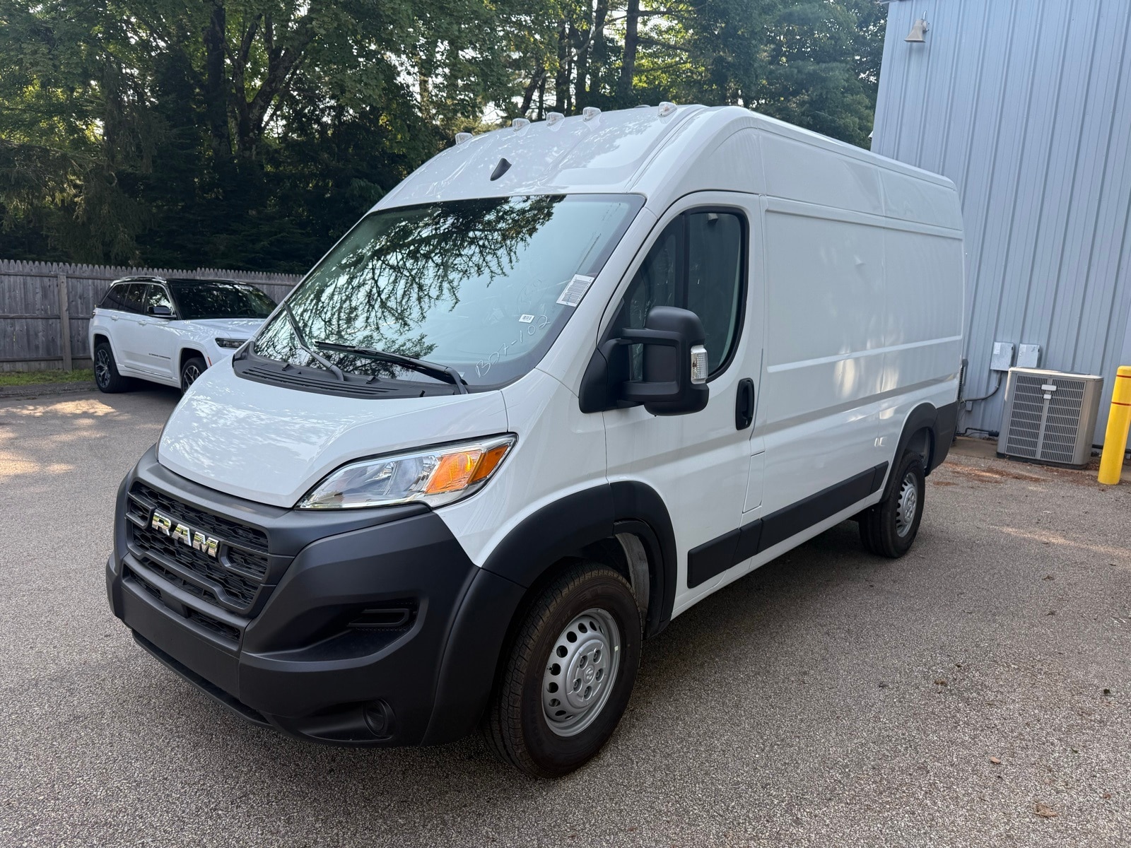 2025 Bright White Ram ProMaster Cargo Van PROMASTER 1500 TRADESMAN CARGO VAN HIGH ROOF 136' FWD Van