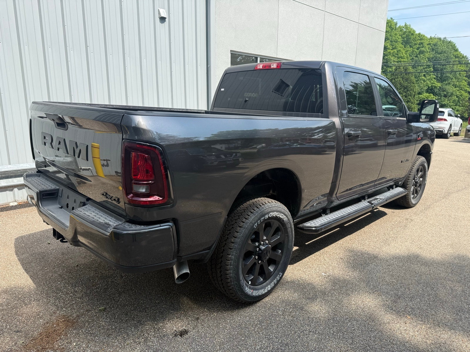 2025 Granite Crystal Ram 2500 BIG HORN CREW CAB 4X4 6'4 BOX 4X4 Truck
