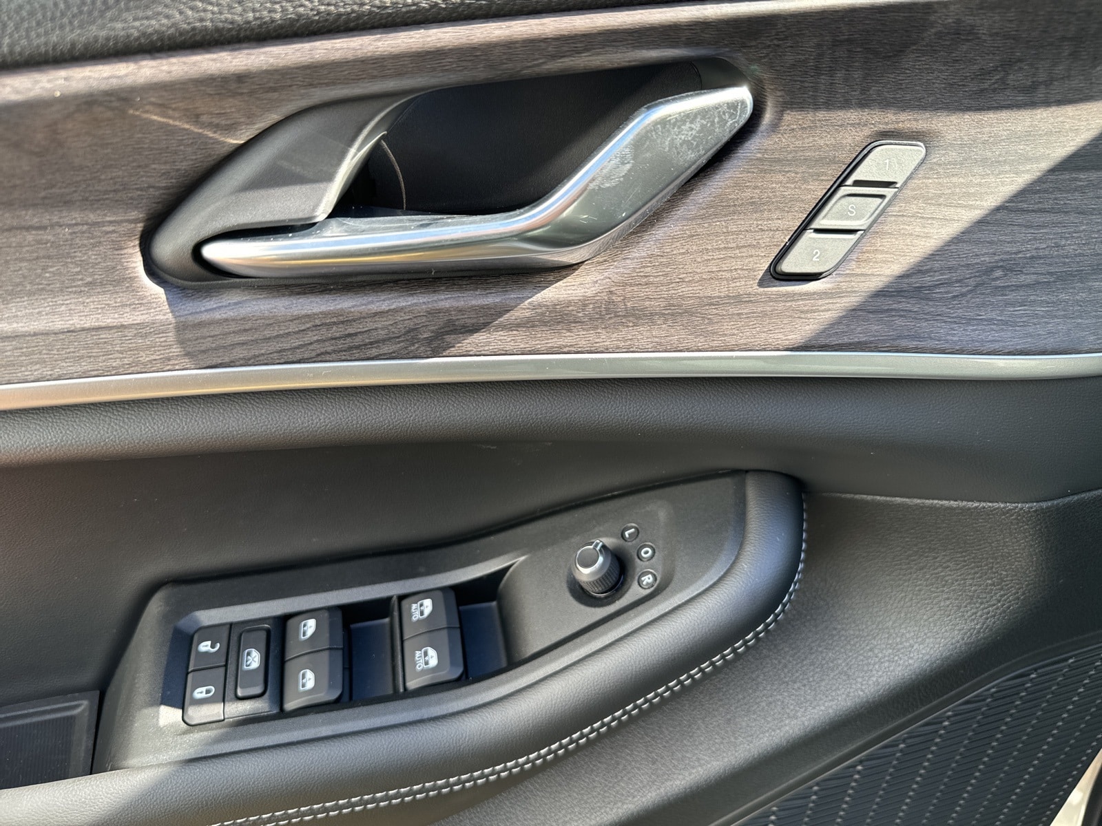 2025 Silver Zynith Jeep Grand Cherokee L LIMITED 4X4 4X4 SUV