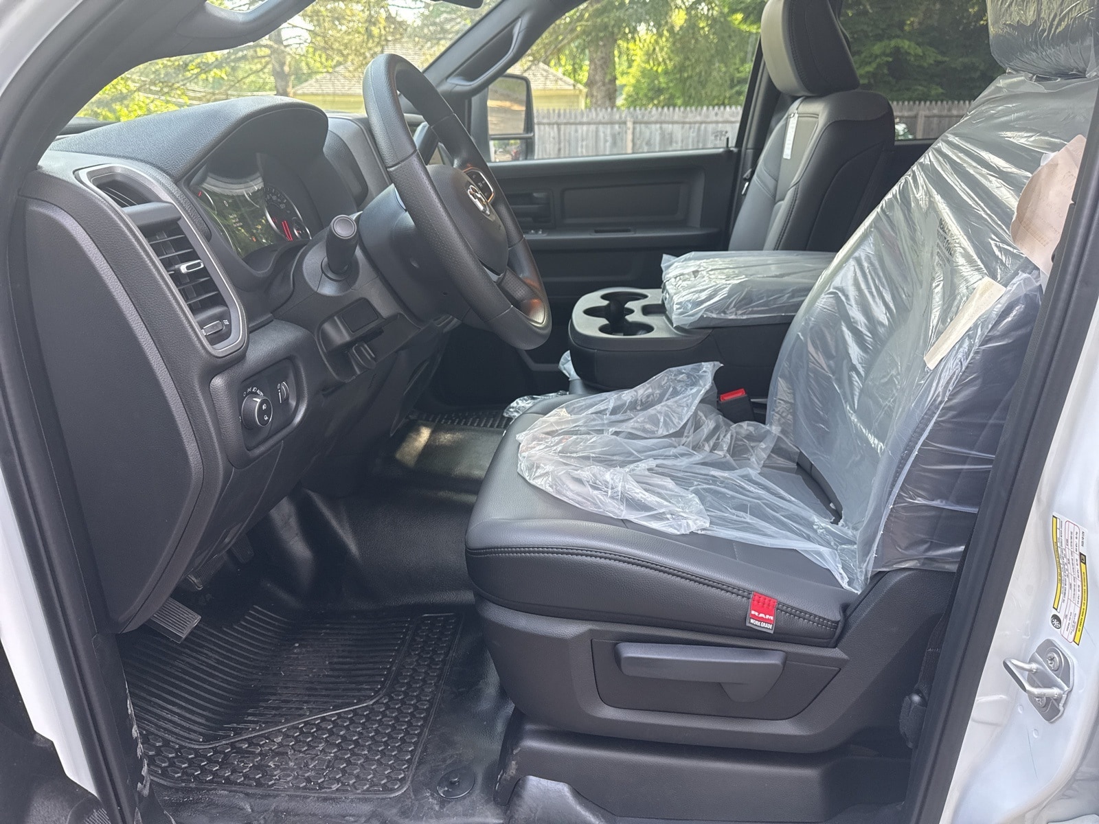 2025 Bright White Ram 2500 TRADESMAN CREW CAB 4X4 6'4 BOX 4X4 Truck