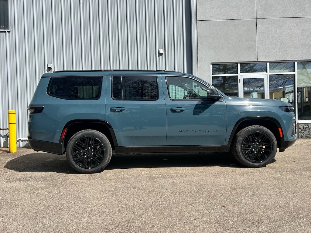 New 2026 Jeep Grand Wagoneer LIMITED RESERVE 4X4 Sport Utility