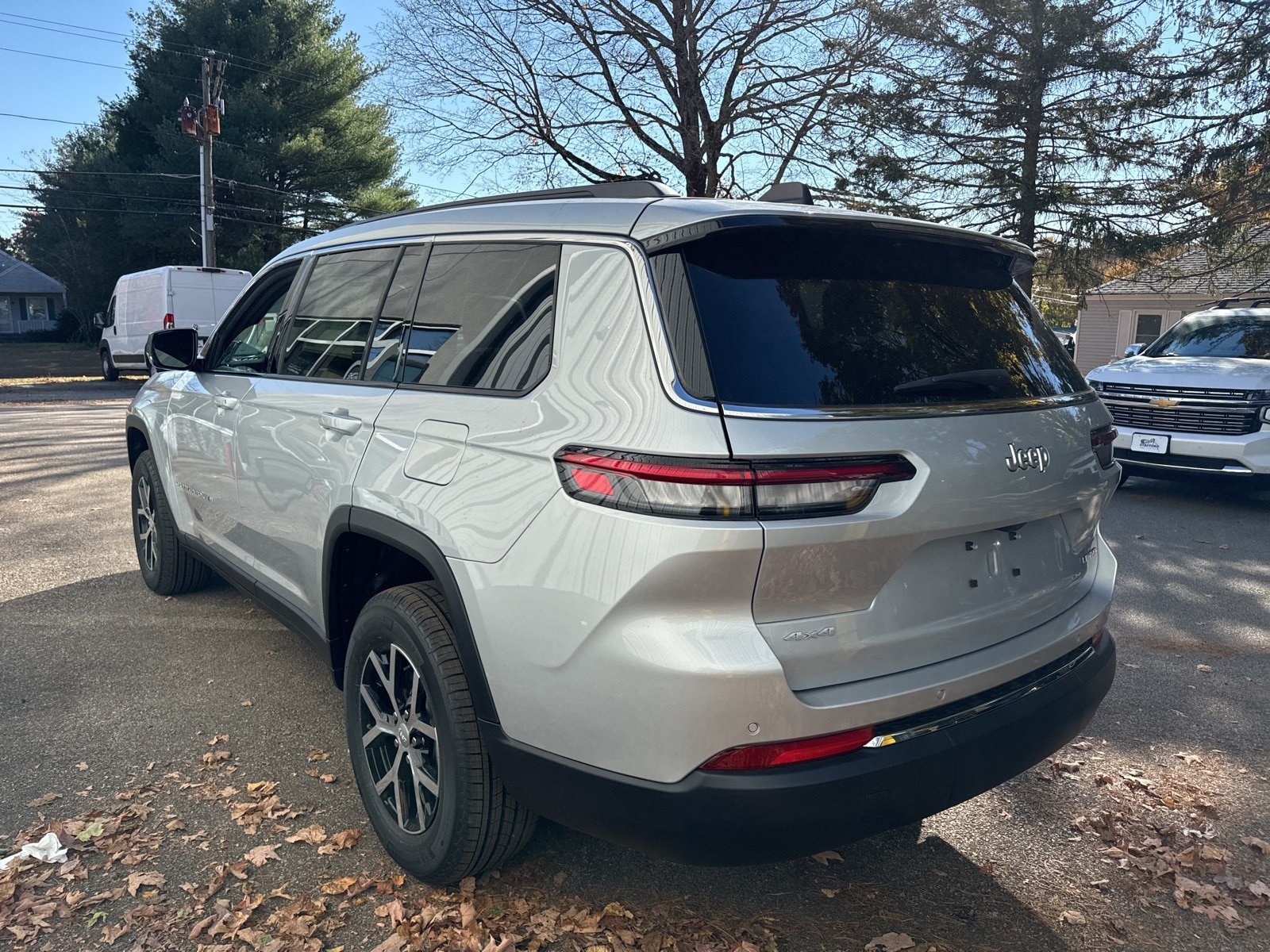2025 Silver Zynith Jeep Grand Cherokee L LIMITED 4X4 4X4 SUV