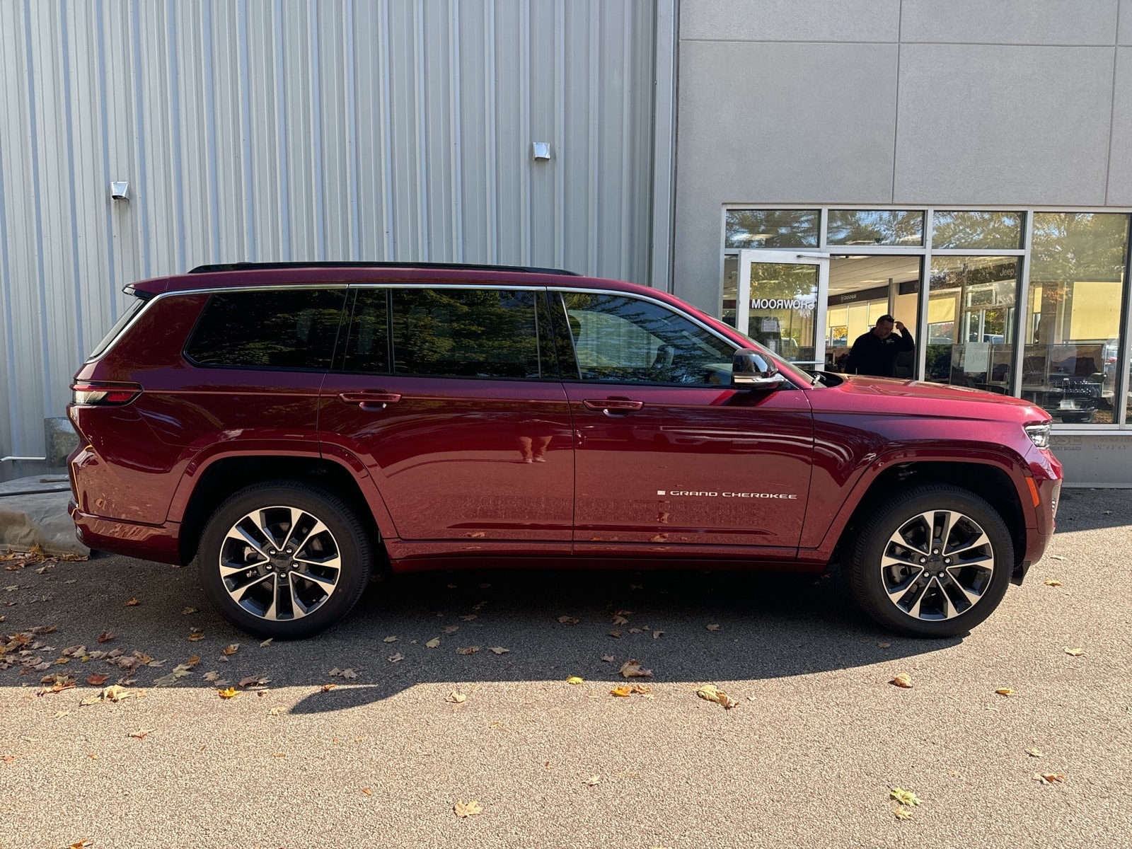 2025 Velvet Red Pearlcoat Jeep Grand Cherokee L OVERLAND 4X4 4X4 SUV